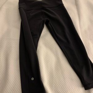 Reversible cropped lululemon leggings